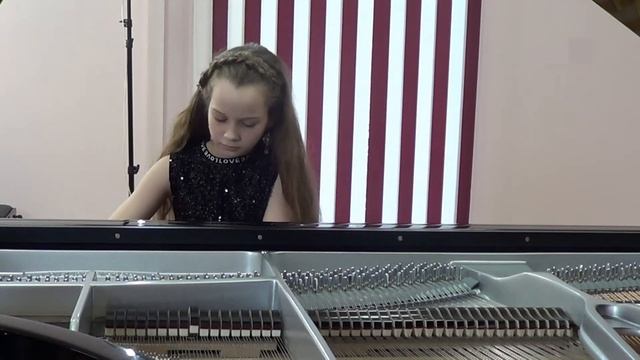 Лядов "Музыкальная табакерка" исп. Трошина Елизавета смотреть онлайн