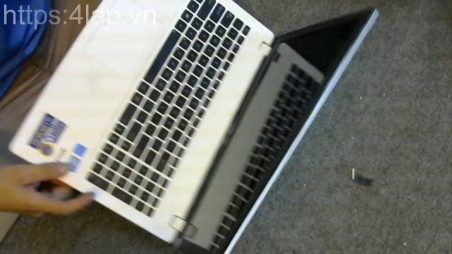 How to Replace a Asus X551C X551CA Laptop Screen смотреть онлайн