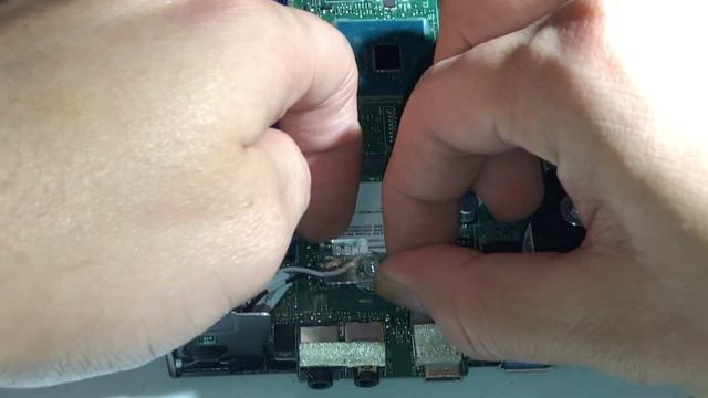 Upgrading to Intel WiFi 6 Card on Dell Optiplex 5070 Micro смотреть онлайн
