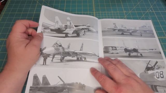 Kagero Top Drawing The Sukhoi Su-27/Su-33.