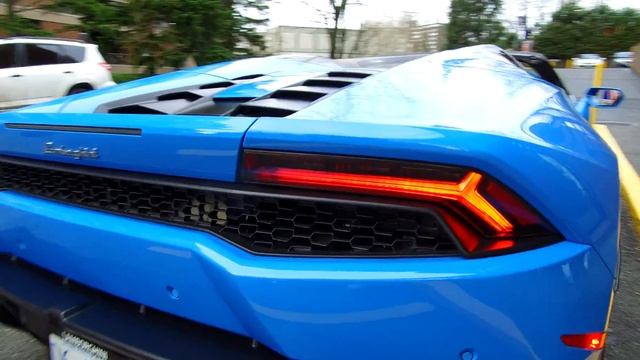 2016 Lamborghini Huracan LP610-4 Spyder смотреть онлайн