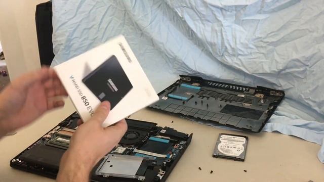 Lenovo Ideapad Y700 SSD Swap / Windows 10 Install