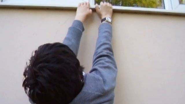 Me falling out of a window смотреть онлайн
