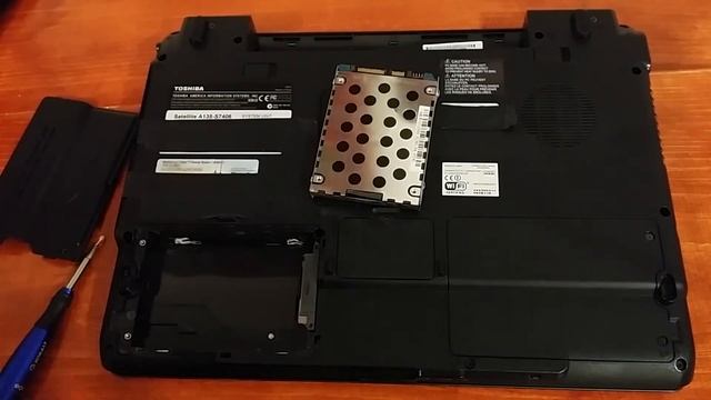 How To Replace A Laptop Hard Drive смотреть онлайн