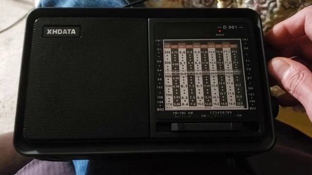 XHDATA D-901 Shortwave Reciever.