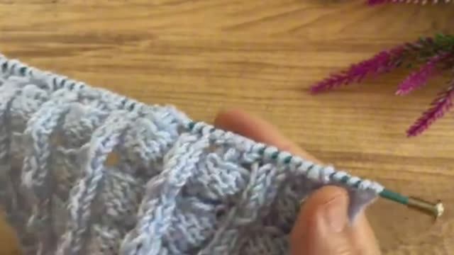 Простой узор спицами - Вязание спицами смотреть онлайн