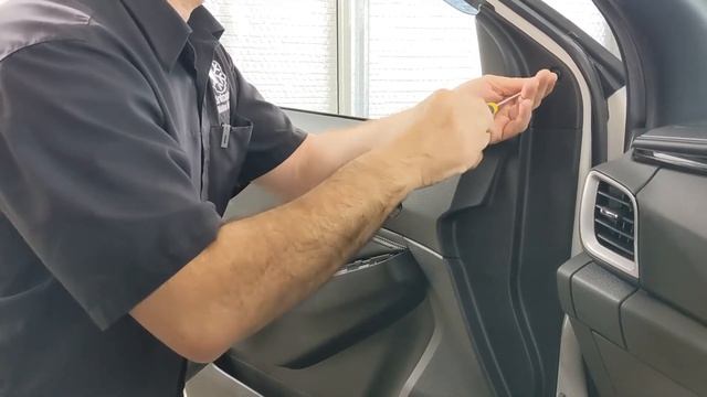 2021 Isuzu Dmax Front Door Trim Removal