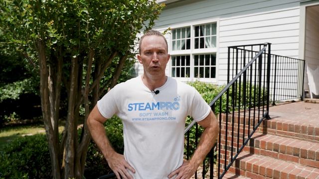 Window Cleaning | SEE THROUGH THESE WINDOWS | Raleigh's Best House Cleaning смотреть онлайн