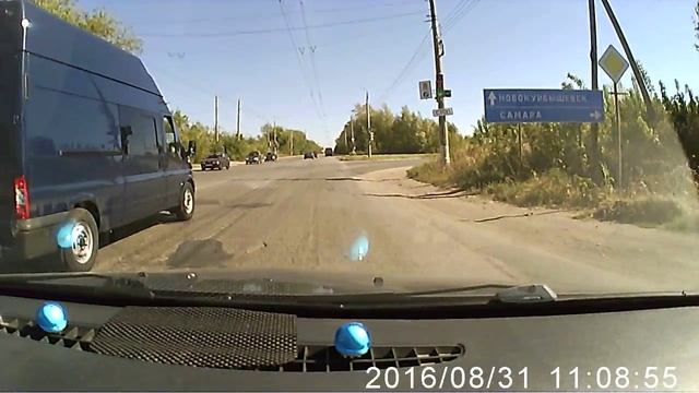 ПОВОРОТ НА БЕРЕЗКИ--- И 40 СЕКУНД ДО СТОЛКНОВЕНИЯ...БУДЬТЕ ВНИМАТЕЛЬНЫ НА ПЕРЕКРЁСТКАХ. смотреть онлайн