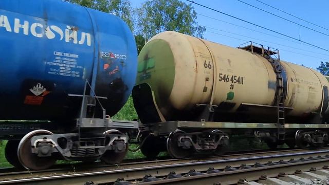 Система Электровозов ВЛ10У-504/434 с длинным грузовым поездом смотреть онлайн