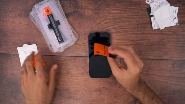 Spigen Tempered Glass Screen Protector for iPhone 14: Installation смотреть онлайн