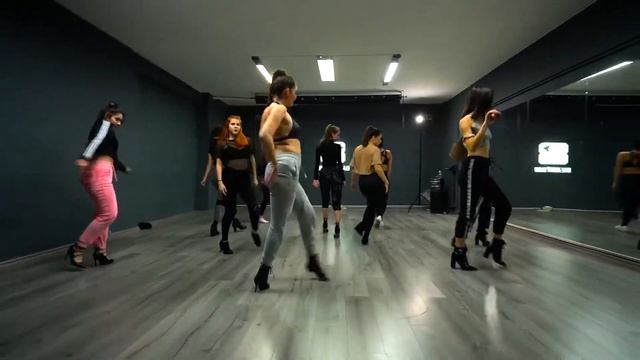 Breakin' Bad Dance Academy - Heels choreo by Demz смотреть онлайн
