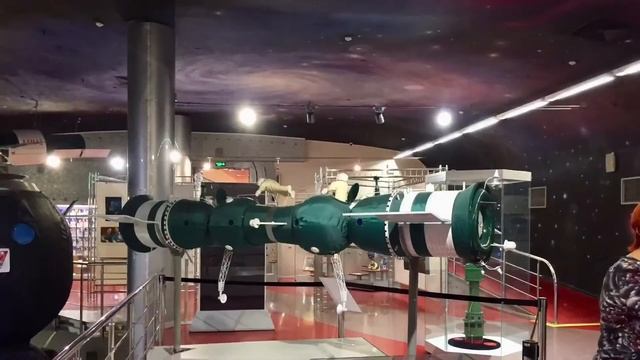 1В. Музей космонавтики. В музей бесплатно смотреть онлайн