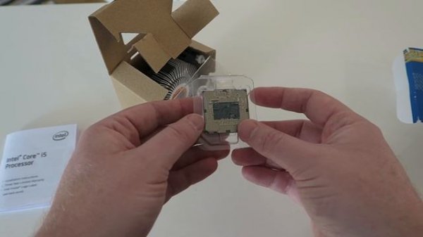 Can the Intel i5 5675C replace a discrete graphics card?