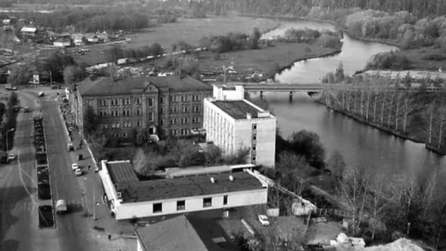 Ужасный пожар на скважине. Только Ядерный взрыв сможет потушить её. смотреть онлайн