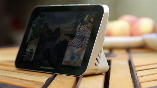 mReminder - World first mobile enabled family reminder and scheduling device смотреть онлайн