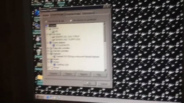 Installing Windows 2000 on the Compaq Presario 7594 (Part 1) смотреть онлайн
