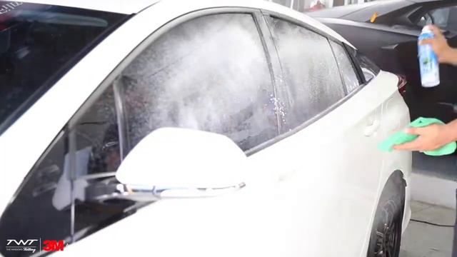 (How to) Clean your 3M Tinted Windows смотреть онлайн