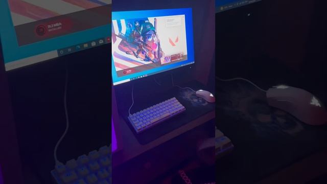 White theme gaming pc🤤🤤 смотреть онлайн