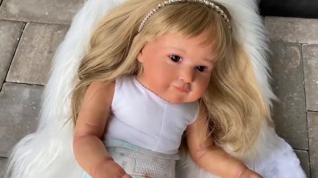 КУКЛЫ РЕБОРН 💖 САМА СЕБЕ СДЕЛАЛА КУКЛУ НА НОВЫЙ ГОД 💖 КУКЛА ПОХОЖА НА МЕНЯ . КРАСИВАЯ ДЕВОЧКА 👧. смотреть онлайн