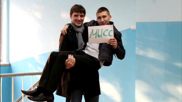 клип.avi смотреть онлайн