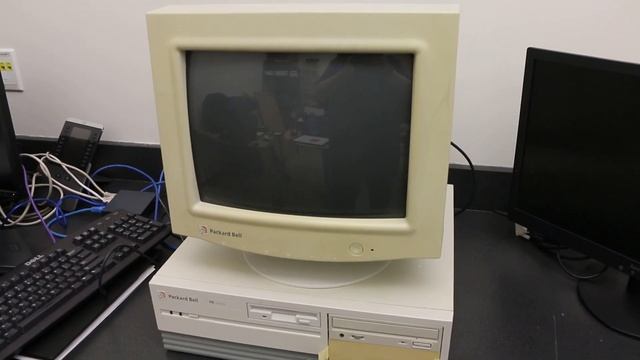 Retro PC Restore Vlog (Part 1) - Packard Bell PB4225CD смотреть онлайн