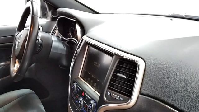 Jeep Grand Cherokee (2015) смотреть онлайн