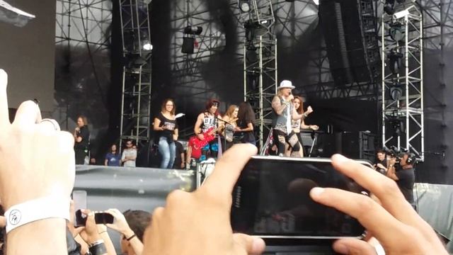 Steel Panther - Monsters of Rock - 26/04/2015 смотреть онлайн