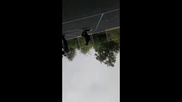 Забивные ставят на колени школьника для извинений смотреть онлайн