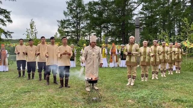 Ыһыах алгыһа, Ала5ар нэһилиэгин МТ баһылыга Нюргун Петрович Попов э5эрдэтэ смотреть онлайн