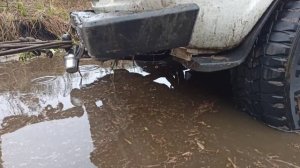 Ваз Нива 2121 застряла в болоте. Лебедка в деле!