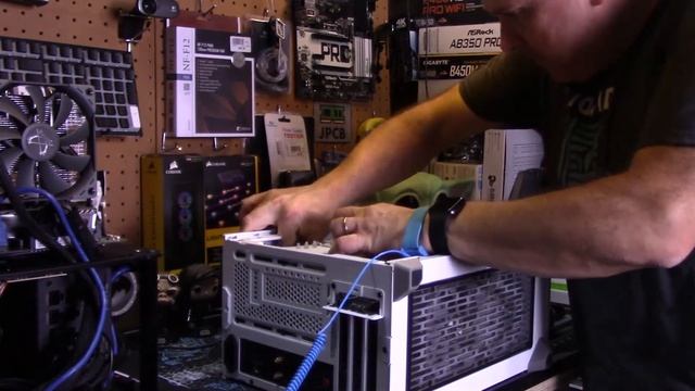 Cooler Master NR200 Student SFF (ITX) Build Upgrade to LAN Party Gaming Build смотреть онлайн