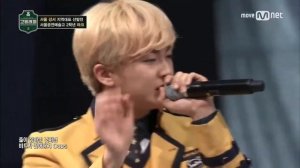 Китайский подросток читает рэп/School rapper