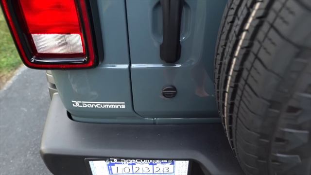 First 12 Mods for the 2024 Jeep Wrangler смотреть онлайн