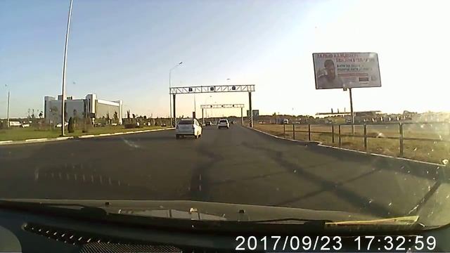 ну и тут даже не смотрят на лево о чём думают смотреть онлайн