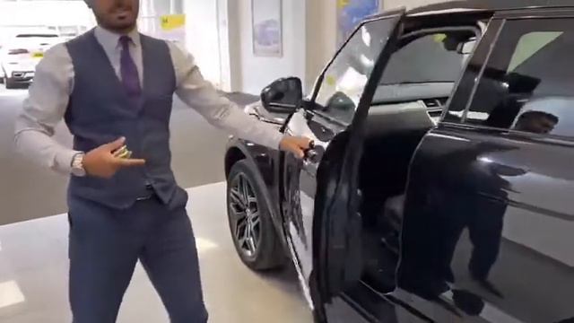 Range Rover Evoque Black Pack смотреть онлайн