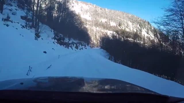 Jeep Renegade Trailhawk / SRT Off-Road Shield snow test смотреть онлайн