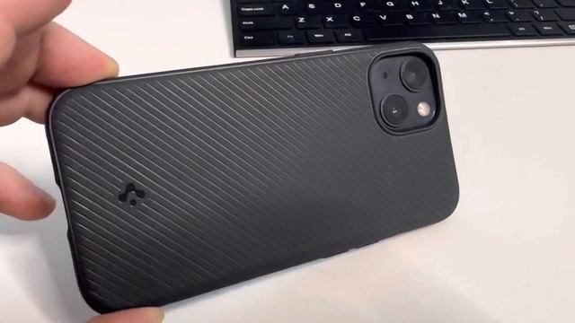 Review: Spigen Mag Armor (MagFit) Compatible with MagSafe Designed for iPhone 13 Case смотреть онлайн