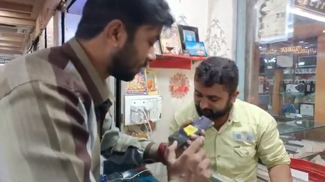 Cheapest iPhone and Android Shop in Indore | Novelty market | Mobile Shop in Indore | #dollarmarket смотреть онлайн