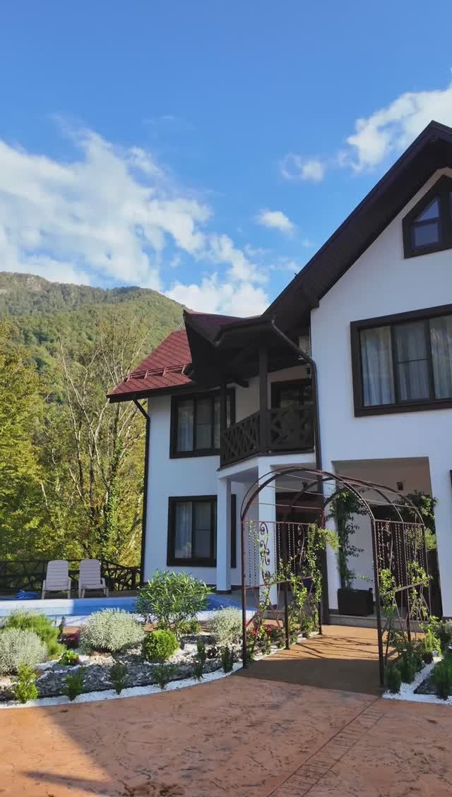Дом в горах Сочи #краснаяполяна #домвсочи #innmax смотреть онлайн
