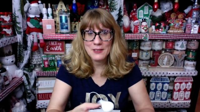 Bath & Body Works Christmas SOAP SALE HAUL - My Aunt Went Shopping For Me! смотреть онлайн