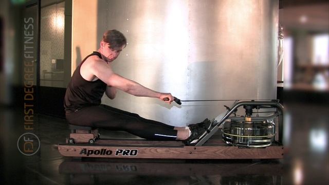Техника гребли от Романа Руденко на гребном тренажере Fluid Rower