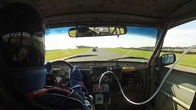 Swedish Mafia Volvo 245 at LeMons Real Hoopties of New Jersey 2013 Part 16 смотреть онлайн