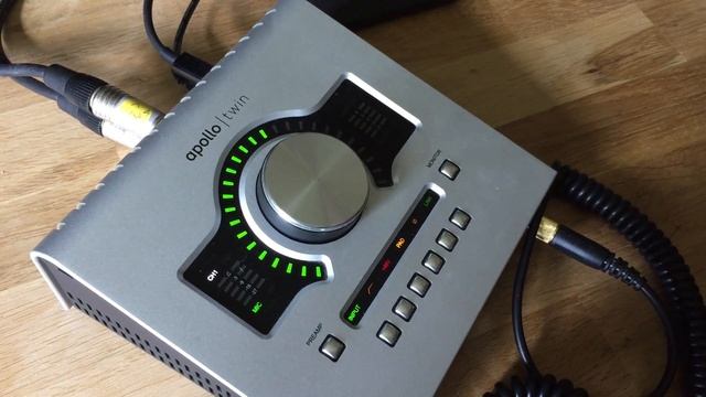 Tuto Universal Audio bien débuter sur l'Apollo Twin смотреть онлайн