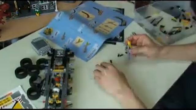 Building LEGO 8292 Cherry Picker