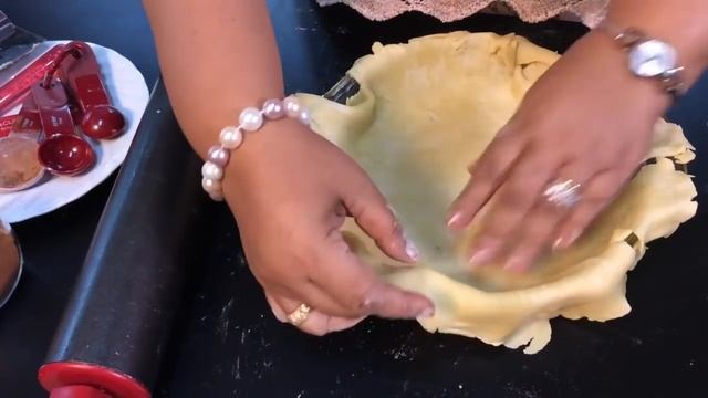 ඇපල් පයි - Episode 329 - Apple Pie смотреть онлайн