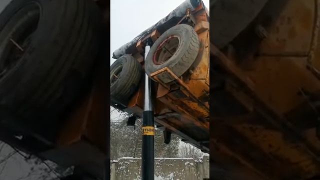 Гидроцилиндр подъема на ТОНАР Аналог PENTA 4113521745001 Гидроцилиндр на полуприцеп ATL 179 5 6180E смотреть онлайн