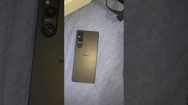 This or That ? iPHONE 15 pro VS SONY Xperia 1 V ! Pick one смотреть онлайн