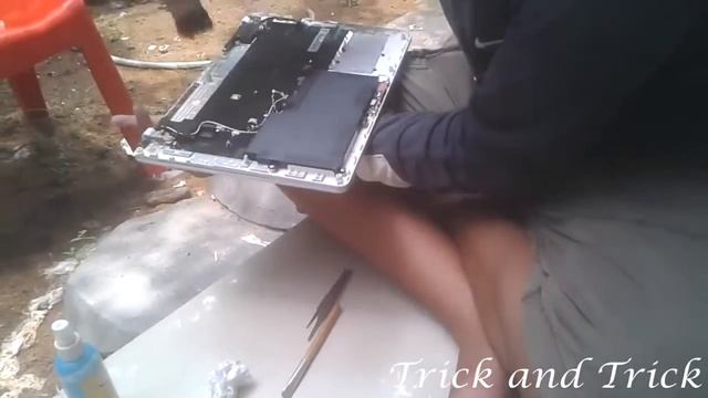 How to Unlock and Cleaning SAMSUNG laptop casing NP370R4V S01ID Part 2 смотреть онлайн