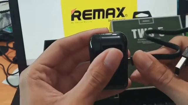 Remax TWS5 True Wireless Stereo Earbuds For Call and Music смотреть онлайн